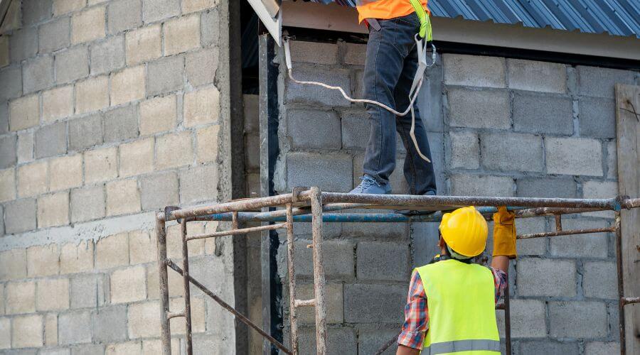 Professional residential roofers in Alvord, TX